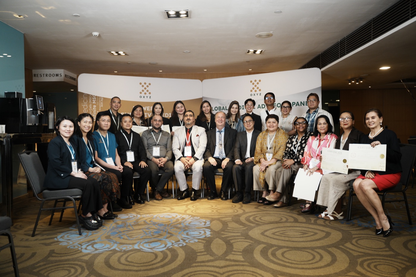 Clinicians discussing regenerative workflows